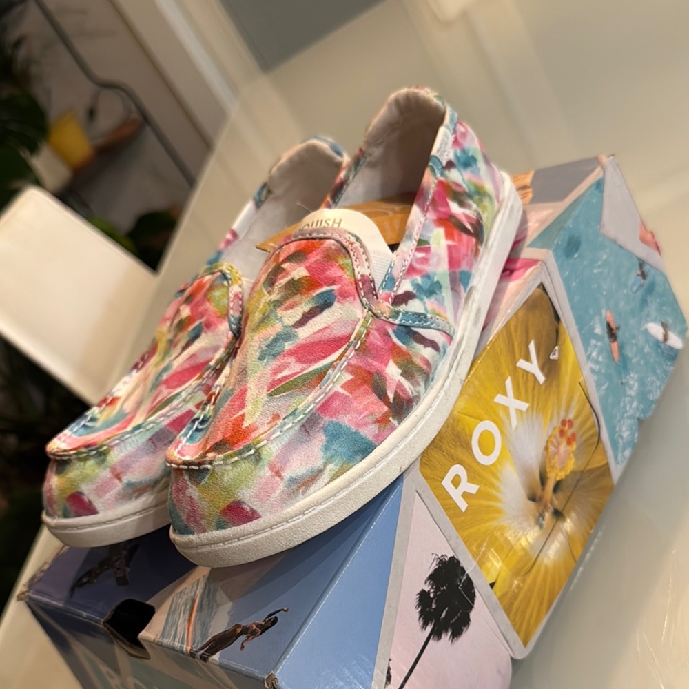 Roxy Girl Multicolor Slip-On Shoes - Size 5
